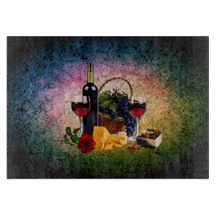 Weingläser, Flasche, Trauben, Käse, Schokoladen Schneidebrett