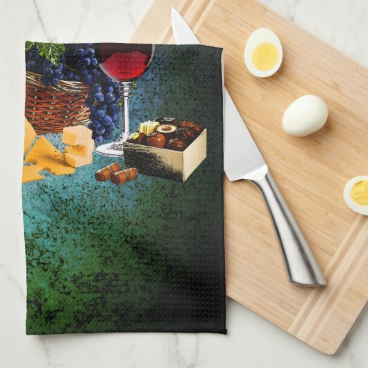 Weingläser, Flaschen, Weintrauben, Käse, Pralinen Geschirrtuch (Viertel Falte)