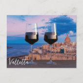 Weingläser mit Blick auf den Sonnenuntergang über Postkarte (Vorderseite)