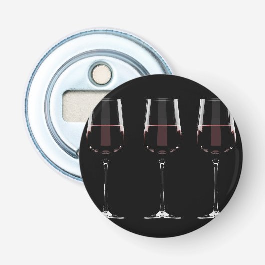 Weingläser mit Rotwein auf schwarz Flaschenöffner (Vorderseite)