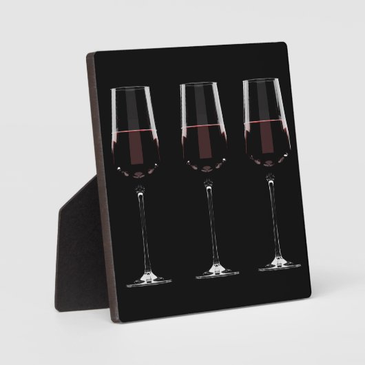 Weingläser mit Rotwein auf schwarz Fotoplatte (Vorderseite)