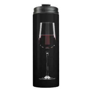 Weingläser mit Rotwein auf schwarz Thermosbecher
