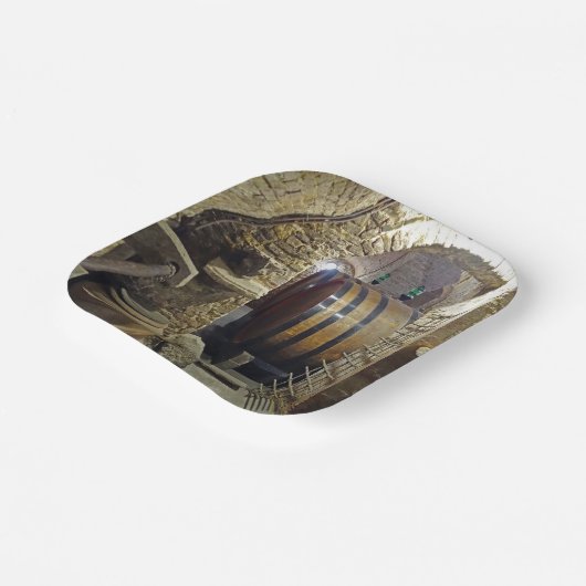 Weinkeller Cocktailplatte Pappteller (Gewinkelt)