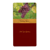 Weinkeller mit roten Trauben (Vorne)