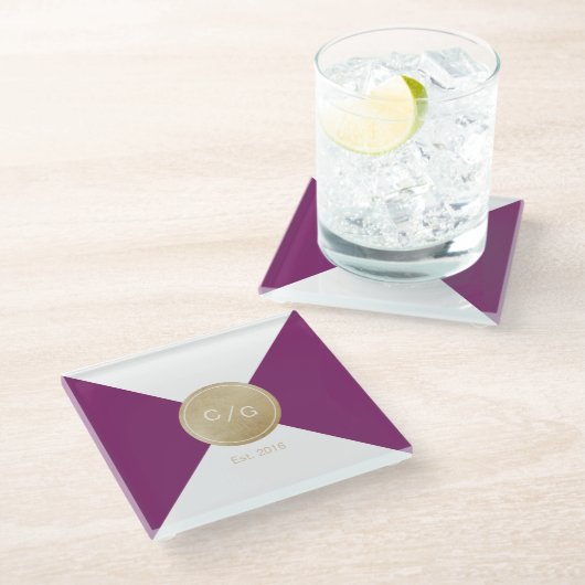 Weinkellerei lila minimalistisch moderne Hochzeits Glasuntersetzer (Schrägansicht)