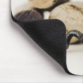 Weinkorken mit Korkenzieher Mousepad (Ecke)