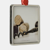 Weinkorken mit Korkenzieher Silbernes Ornament (Rechts)