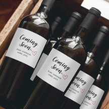 Weinlabel für die Ankündigung eines neuen Babys