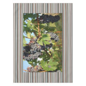 Weintrauben auf Rebe Tischdecke (Vorderseite)