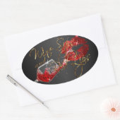 Weintrauben und rote Lippen auf schwarz Ovaler Aufkleber (Umschlag)