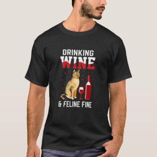 Weintrinken und Katzenglück Katzenliebhaber Katzen T-Shirt