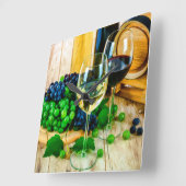 Weinzeit Quadratische Wanduhr (Winkel)