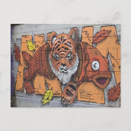 Weird Orange Tiger Fish Graffiti Postkarte (Vorderseite)