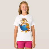 Weise Eule liest Buch T-Shirt (Vorne ganz)