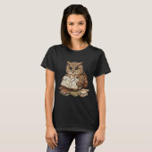 Weise Eule Schüler liest Naturbuch T-Shirt (Vorne ganz)