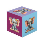 Weiser Baby-Elefant Würfel (Rückseite Schrägansicht)