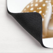 Weiß angebundenes Rotwild-Kitz Mousepad (Ecke)