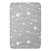 Weiß auf Grau Moderne Wirble Linien & Punkte Badematte (Vorderseite Vertikal)