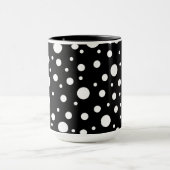 Weiß auf Schwarz Polka Dot Muster Tasse (Zentrum)