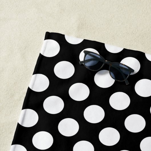 Weiß auf schwarzen großen Polka-Punkten Strandtuch (Beispiel)
