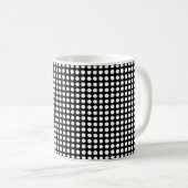 Weiß auf schwarzen kleinen horizontalen Polka-Punk Kaffeetasse (VorderseiteRechts)