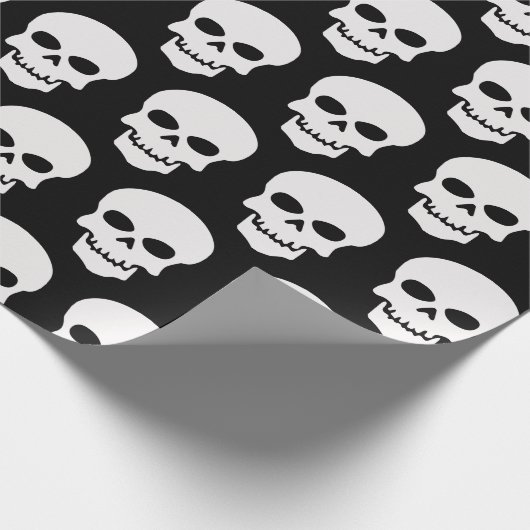 Weiß auf schwarzen Schädeln Geschenkpapier (Ecke)