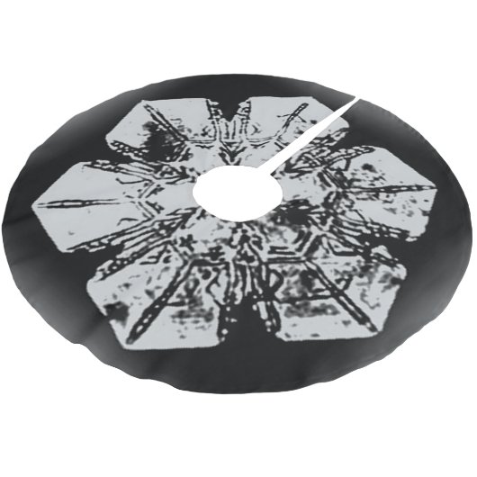 Weiß auf schwarzer Schneeflocke Polyester Weihnachtsbaumdecke (Schrägansicht)