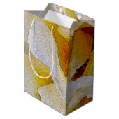Weiß bis Gelb Mittlere Geschenktüte (Rückseite Schrägansicht)
