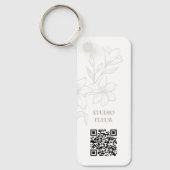 Weiß | Chic Minimal Floral QR Code Schlüsselanhänger (Vorderseite)
