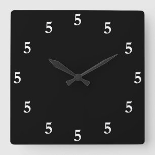 Weiß Fünf Uhr irgendwo auf Schwarz