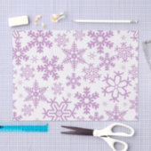 WEISS MIT LILA WINTERSCHNEEFLÖCKCHEN SEIDENPAPIER (Handwerk)
