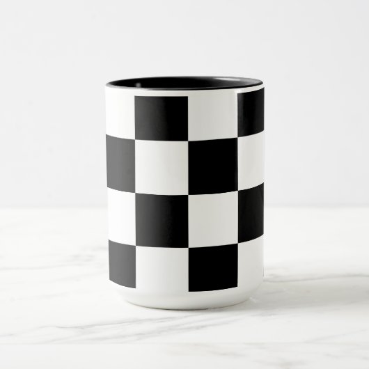 Weiß mit schwarzem Quadrat Muster 15 oz Combo Tasse (Zentrum)