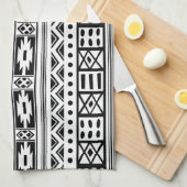 Weiß mit schwarzem Tribal-Ikat Nahtloses Muster Geschirrtuch (Viertel Falte)