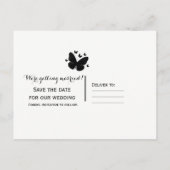 Weiß mit schwarzen Schmetterlingen Save the Date Ankündigungspostkarte (Rückseite)