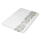 Weiß-rosa-grüne, zarte Aquarellfarben-Rose Blätter Badematte (Schrägansicht)