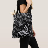 Weiß-Schwarz-Weiß-Schmetterlingsmuster Tasche (Von Nahem)