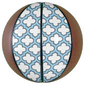 Weiß und Baby Blue Trellis, Gitter, Quatrefolie Basketball (Vertikal)