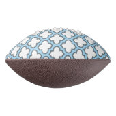 Weiß und Baby Blue Trellis, Gitter, Quatrefolie Football (Gedreht 90)