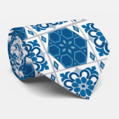Weiß und Blau deckt marokkanische Art mit Ziegeln Krawatte (Gerollt)