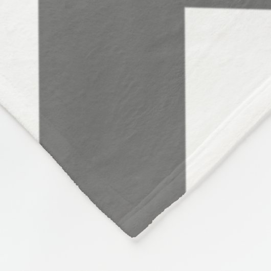 Weiß und Karkohle Zickzack Fleecedecke (Ecke)