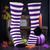 Weiß und Lila gestrichen Socken