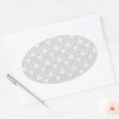 Weiß und Pastellgrau Damask Design. Ovaler Aufkleber (Umschlag)