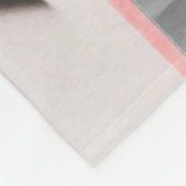 WEISS UND PINK KONKRETES GEBÄUDE FLEECEDECKE (Ecke)