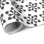 Weiß und Schwarz-Schneeflocken-Muster Geschenkpapier (Rolleneckpunkt)