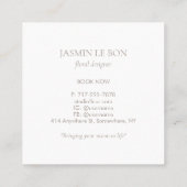 Weiß und Taupe | Chic Floral Label Quadratische Visitenkarte (Rückseite)