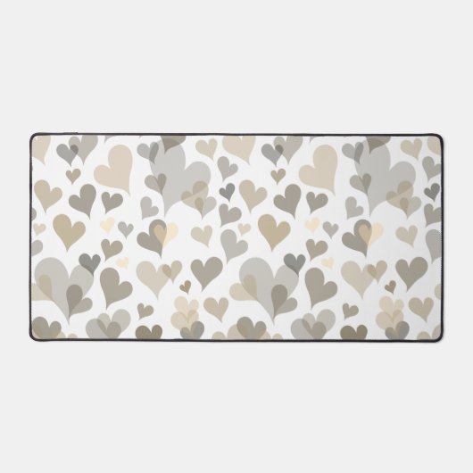 Weiß und Taupe Herz Muster Elegant Girly Niedlich Schreibtischunterlage (Vorderseite)