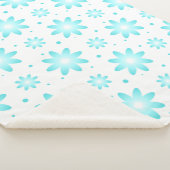 Weiß und türkisfarben, zarte Farbtupfer Sherpadecke (3/4)