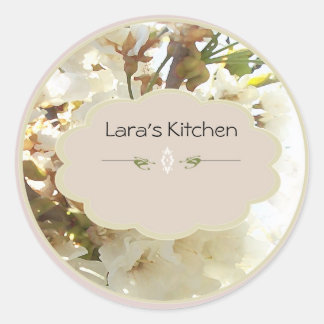 Weißblütenwürfeletiketten Runder Aufkleber