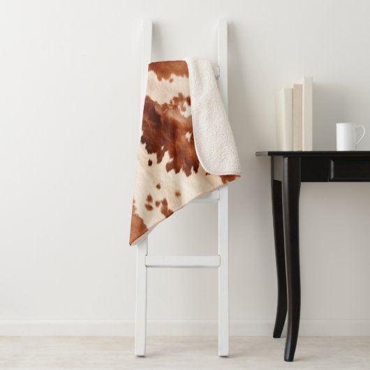 Weißbrauner Cowhide Sherpadecke (Beispiel)