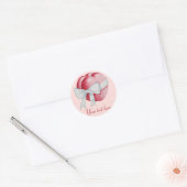 Weißbug rund um rotes Herz romantisch Runder Aufkleber (Umschlag)